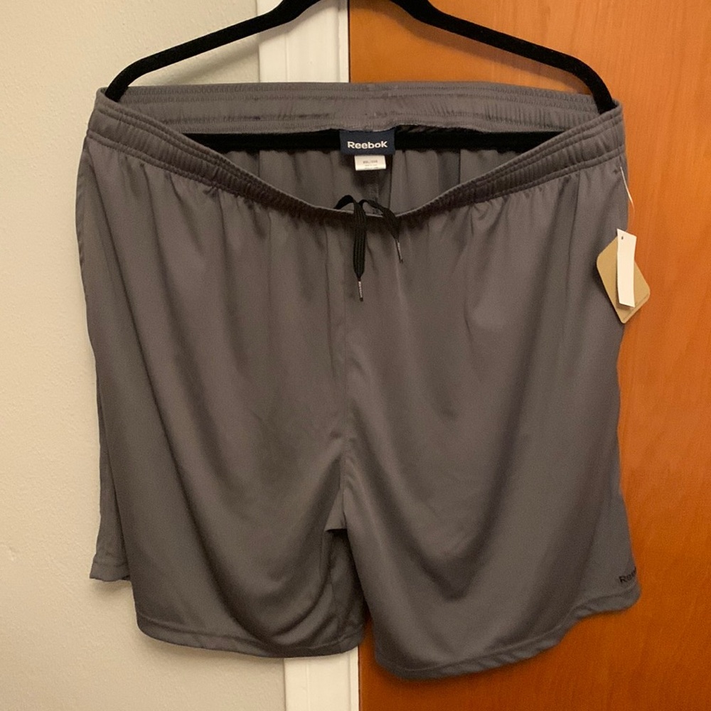 NWT Gray 2x Reebok Shorts - Men’s